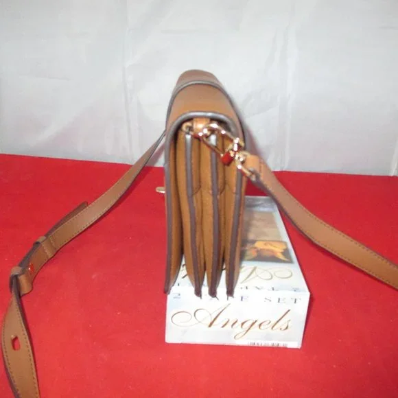 Michael Kors Charm Medium Triple gusset Pebbled Leather Crossbody  #3332 - Picture 10 of 12